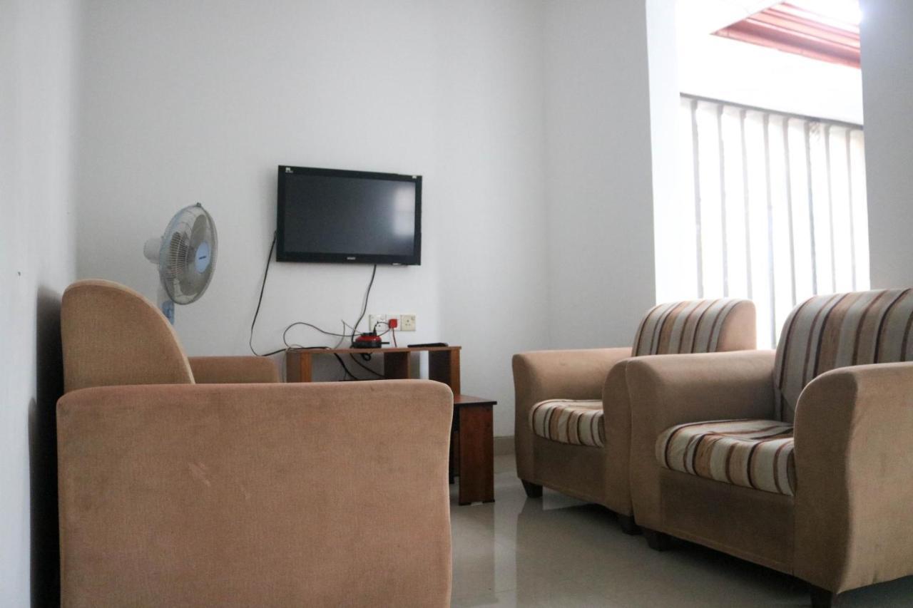 אנוראדפורה Thidasa Holiday Resort מראה חיצוני תמונה