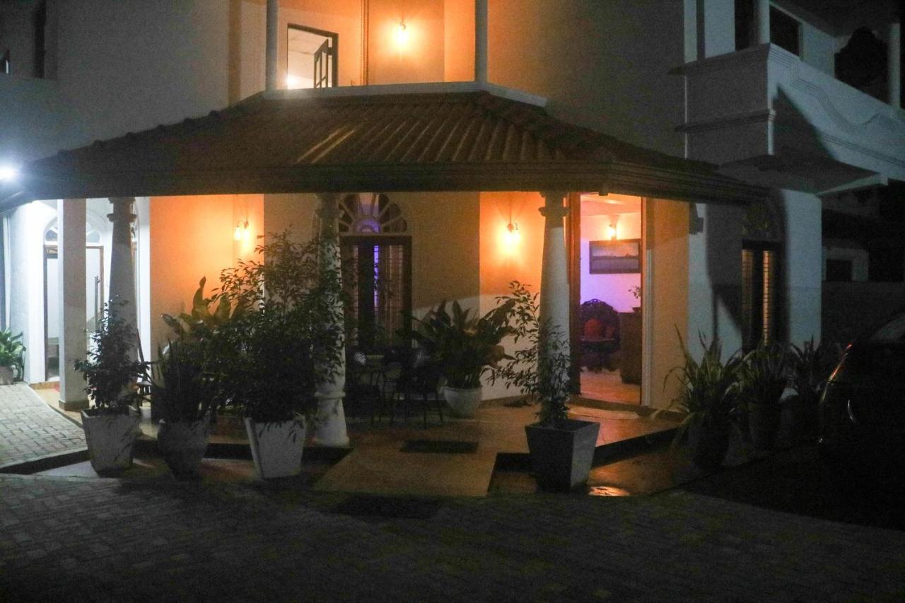 אנוראדפורה Thidasa Holiday Resort מראה חיצוני תמונה